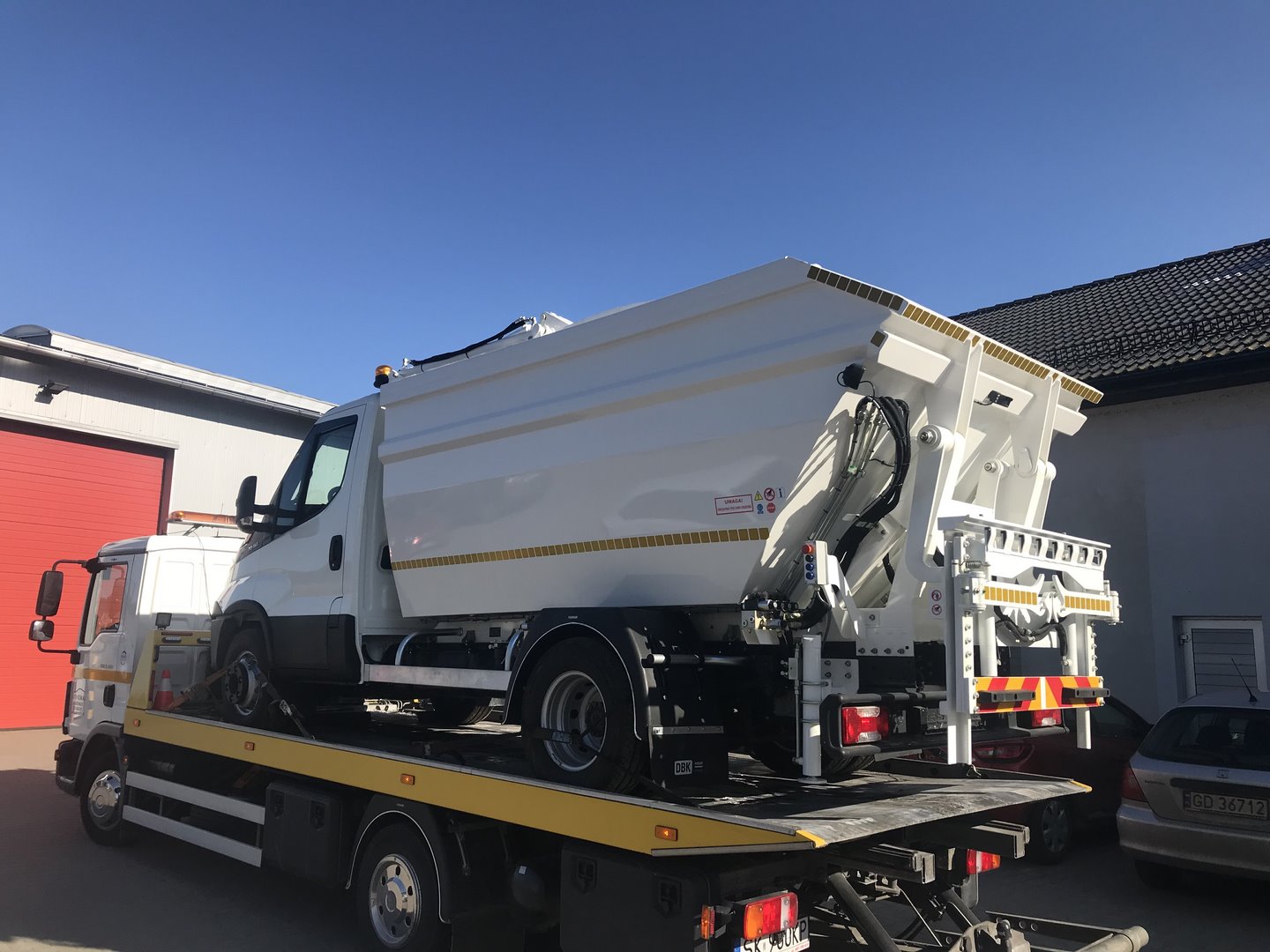 Nasza najmniejsza śmieciarka wjedzie w każdą bramę 